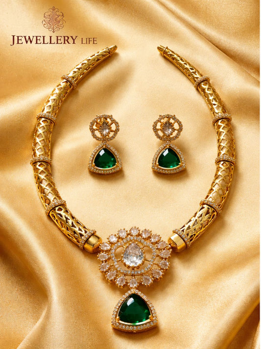 Z095 Gold look alike necklace set