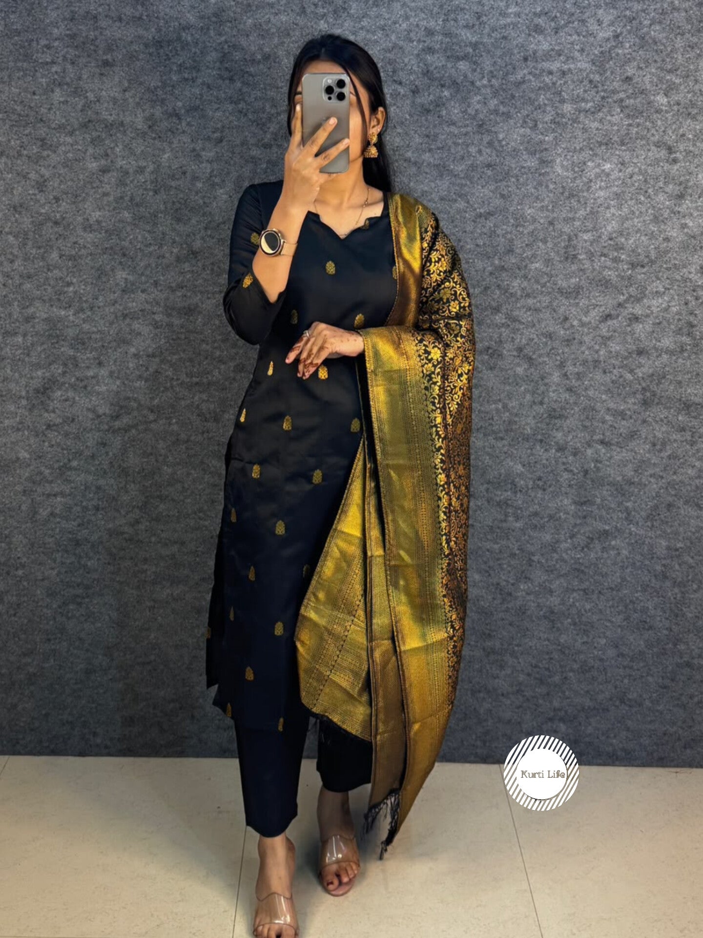 KS02 Banarasi Kurta Set