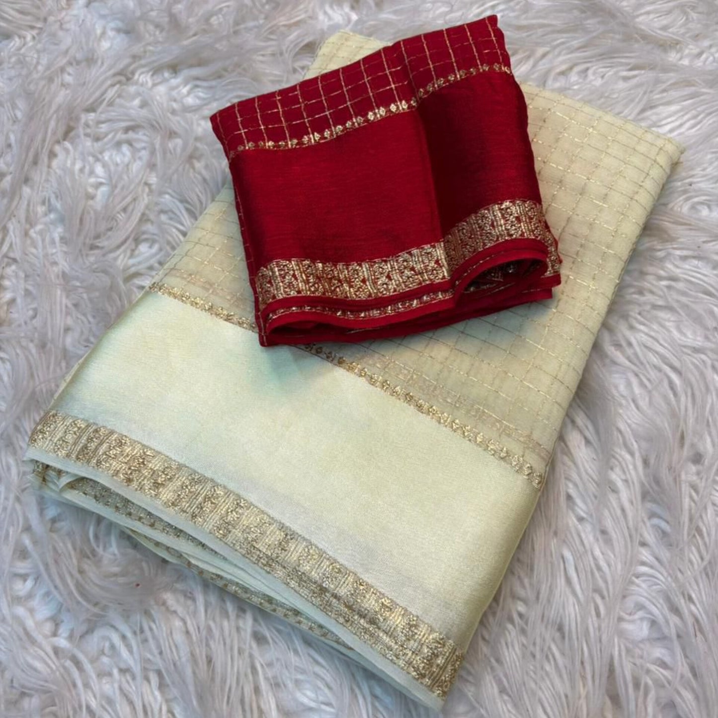 SA95 White geogrette saree